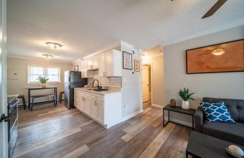 East Ocean View Apartment | OV Mosaic - Crystal Suite