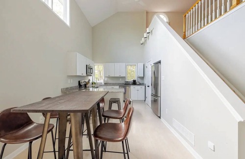Perkasie House | Over 10 Acres In Bucolic Bucks County w/Pool!