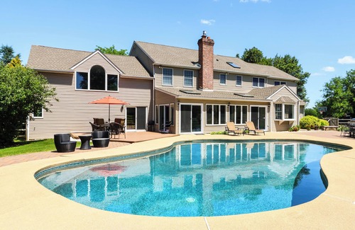 Perkasie House | Over 10 Acres In Bucolic Bucks County w/Pool!
