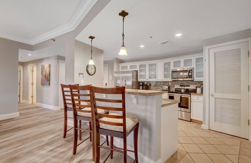 Lake Las Vegas Condo | OVER-SIZED 2 BR PATIO UNIT STEPS TO POOL & COURTYARD!