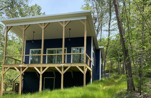 Young Harris Cabin | Overdue Views! Brand new creek side cabin