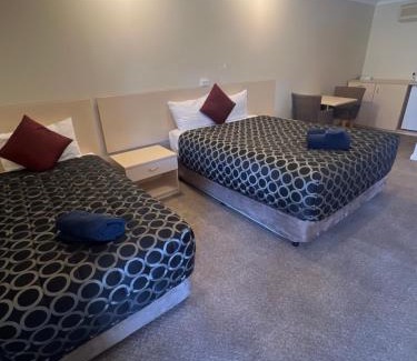 Gunnedah Hotel | OVERLANDER MOTOR LODGE