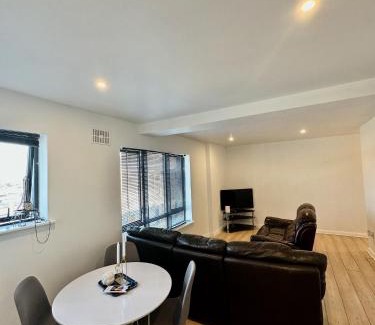 Waterford Apartment | Overlooking city centre apt