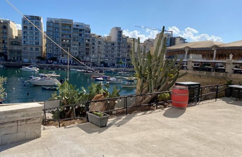 Paceville Apartment | Overlooking Spinola Bay in St Julian's