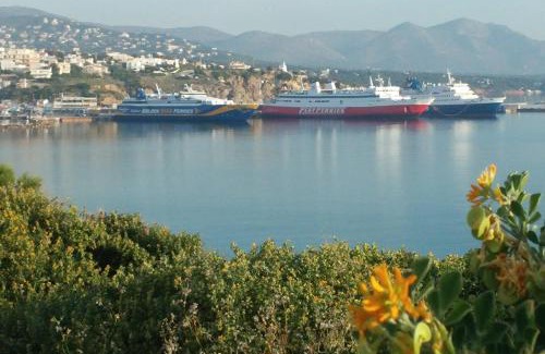 Rafina-Pikermi Apartment | Overlooking the blue sea