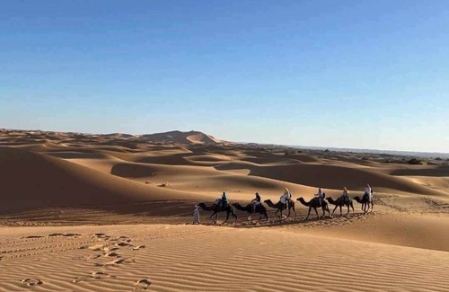 Merzouga Bed & Breakfast | Overnight Camp Merzouga & Camel Tours
