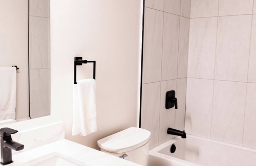 Kitchener Apartment | Oversized Trendy Studio Unit in Prime Downtown location
