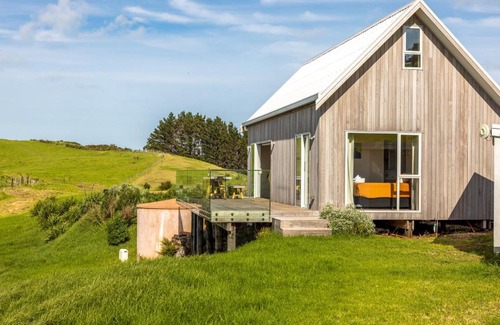 Ostend House | Overview - Stay Waiheke