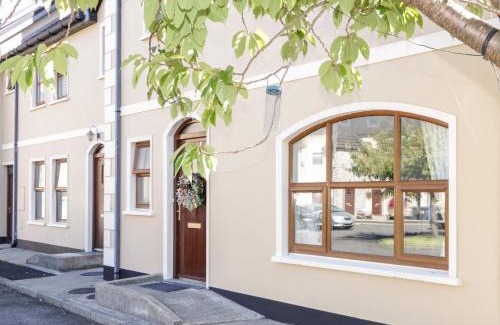 Ardara House | Owen Tucker View House
