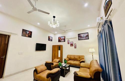Noida Hotel | Oxygen Inn-Couple Friendly-Noida Sector51