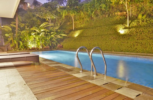 Bandung Villa | Oyama City View 4BR Villa With a Private Pool