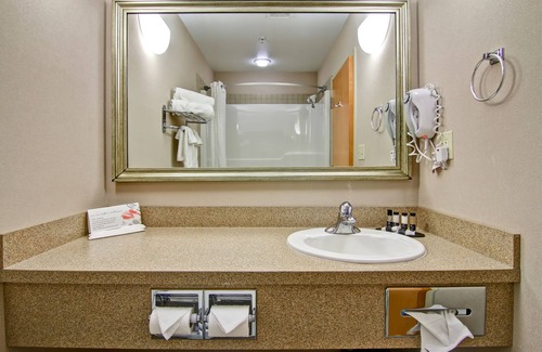 Oyen Hotel | Oyen Canalta
