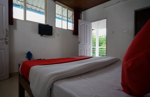 Udumbanchola Hotel | OYO 11757 Aruvi Annex