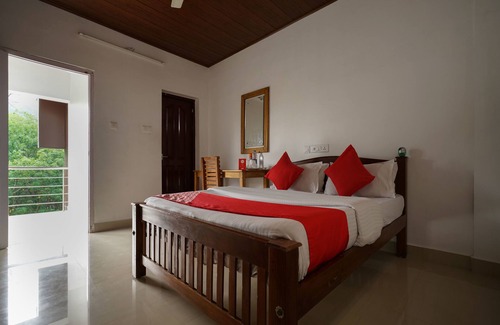 Udumbanchola Hotel | OYO 11757 Aruvi Annex