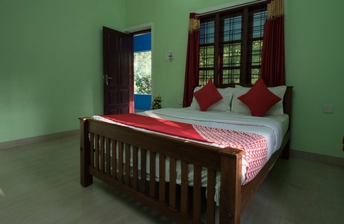 Udumbanchola Hotel | OYO 11757 Aruvi Annex