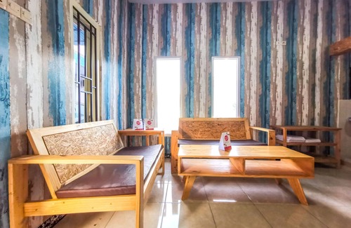 Sidomulyo Hotel | OYO 1291 Asipra House