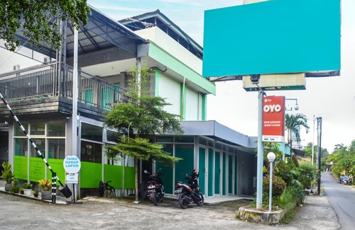 Balikpapan Hotel | OYO 1745 Guest House Nur Aziziah Syariah 2