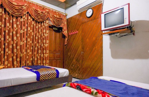 Ponorogo Hotel | OYO 1761 Hotel Dirgahayu