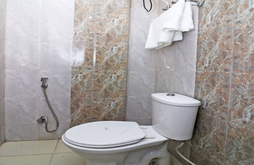 Sector 40 Hotel | OYO 18851 Smart Signature