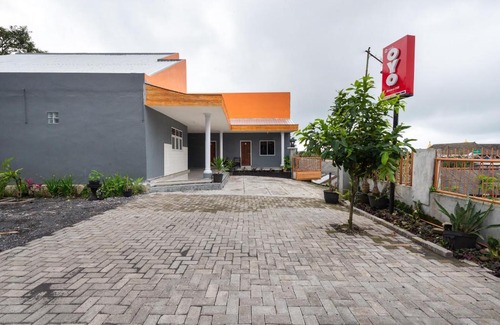 Sukapura Hotel | OYO 1966 Bromo Hill