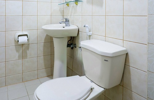 Cebu Hotel | OYO 210 Apple Tree Suites