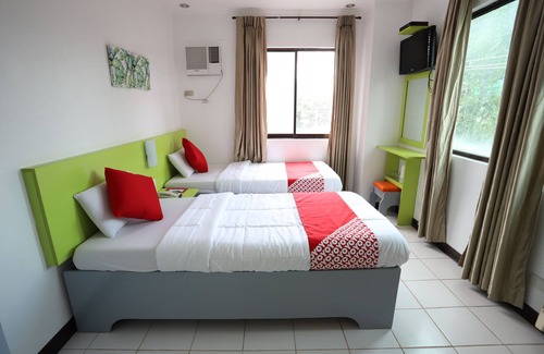 Cebu Hotel | OYO 210 Apple Tree Suites