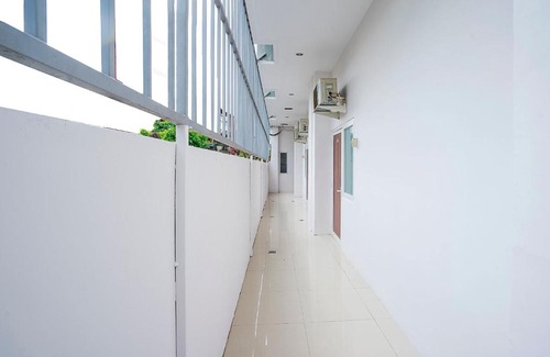 Samarinda Hotel | OYO 2210 Star One Guest House