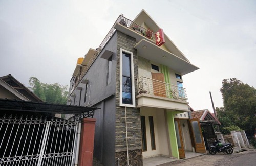Sukapura Hotel | OYO 2525 Rumah Singgah Brm