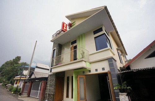 Sukapura Hotel | OYO 2525 Rumah Singgah Brm