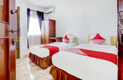 Jakarta Hotel | OYO 3133 Wisma Yampi Syari'ah