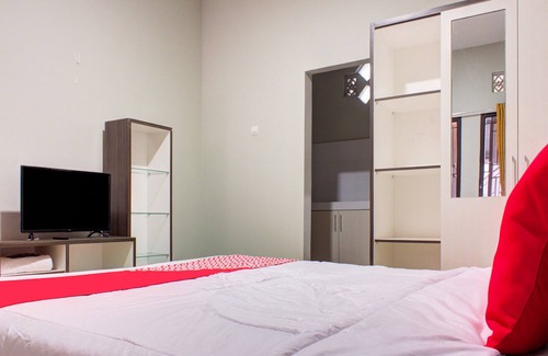 Cibeleng Hotel | OYO 3394 Apm Residence Syariah