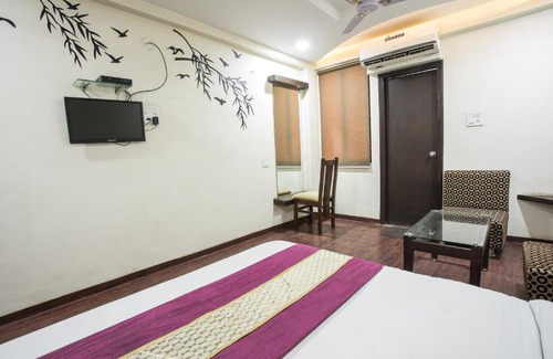 Indore Hotel | OYO 3589 Hotel Dawar Regency