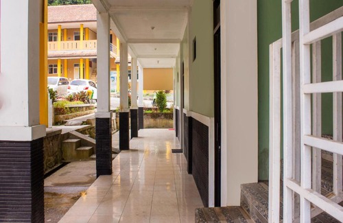 Cimacan Hotel | OYO 3699 Edotel Smkn 1 Cipanas Syariah