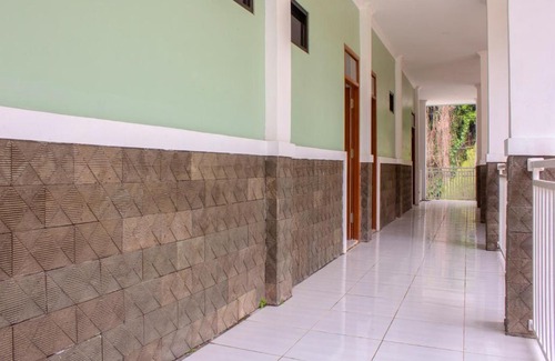 Cimacan Hotel | OYO 3699 Edotel Smkn 1 Cipanas Syariah