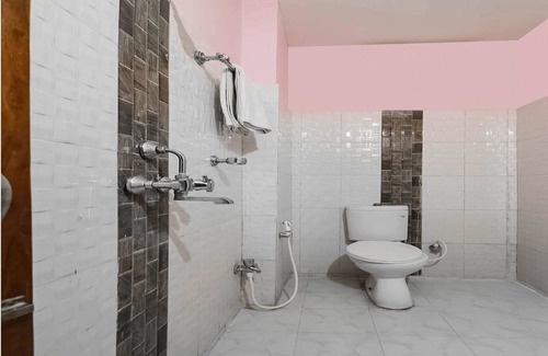 Bodh Gaya Hotel | OYO 60859 Hotel C K International