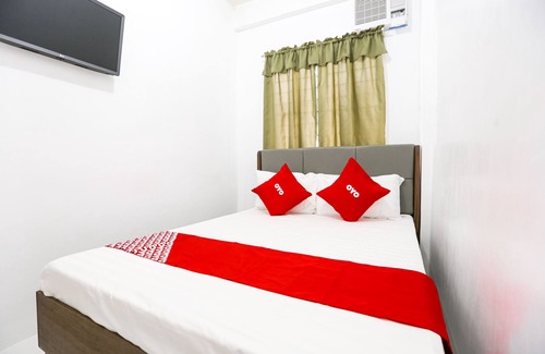 Magallanes Hotel | OYO 736 Jade Apartelle