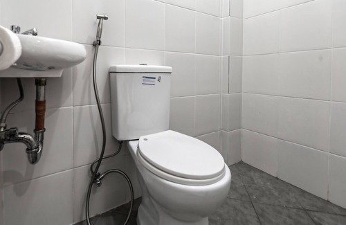 Magallanes Hotel | OYO 736 Jade Apartelle