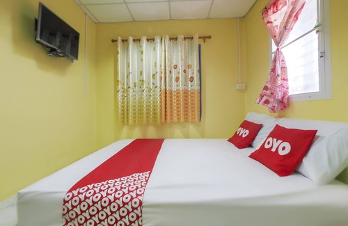 Tha Sao Hotel | OYO 75325 Our House Tha Sao