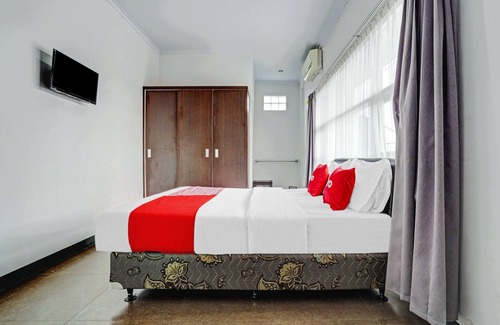 Soreang Hotel | OYO 90324 Si Jalak Guest House