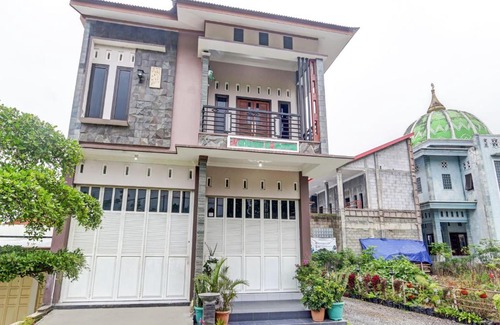 Kejajar Hotel | OYO 90687 Maharatu Homestay