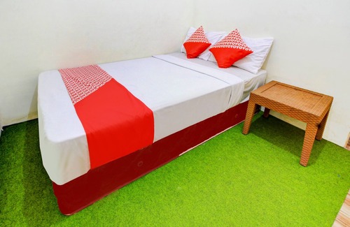 Jombang Hotel | OYO 90725 Zeevanna Guest House Syariah