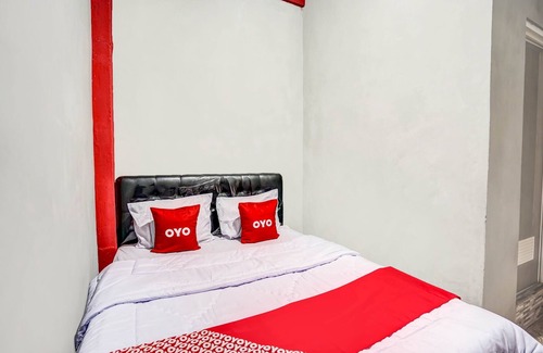Siwalankerto Hotel | OYO 90799 Griyo Sonia