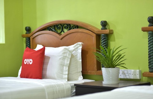 Kuantan Hotel | OYO 90818 Cemara Puri Resort & Spa