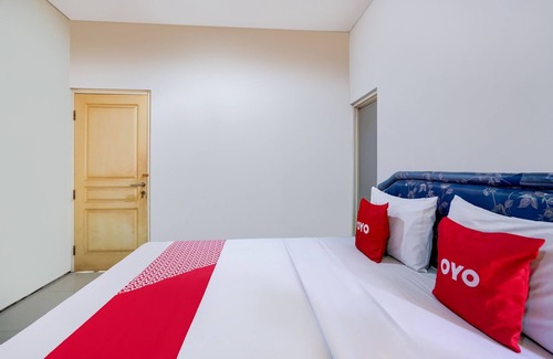 Suko Manunggal Hotel | OYO 90935 Rumah Kost Metroliving