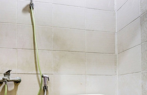 Semarang Hotel | OYO 91036 Hotel Simpang Lima Gkpri