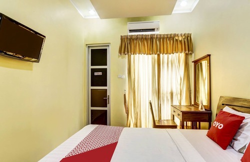 Semarang Hotel | OYO 91036 Hotel Simpang Lima Gkpri