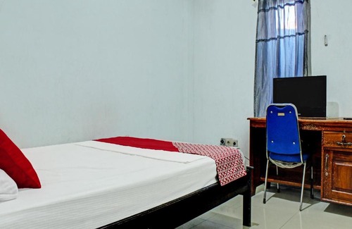 Kupang Hotel | OYO 91720 Hotel Yotowawa NearBukit Cinta