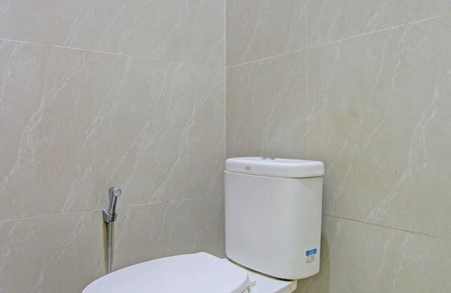 Temon Hotel | OYO 92071 Yusman Homestay Syariah