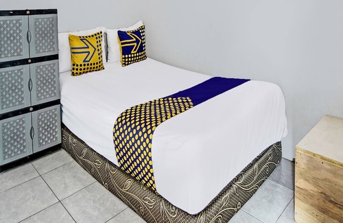 Mojokerto Hotel | OYO 92086 Fun Guesthouse Syariah