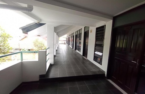 Sukabumi Hotel | OYO 92324 Hotel Sinar Rejeki